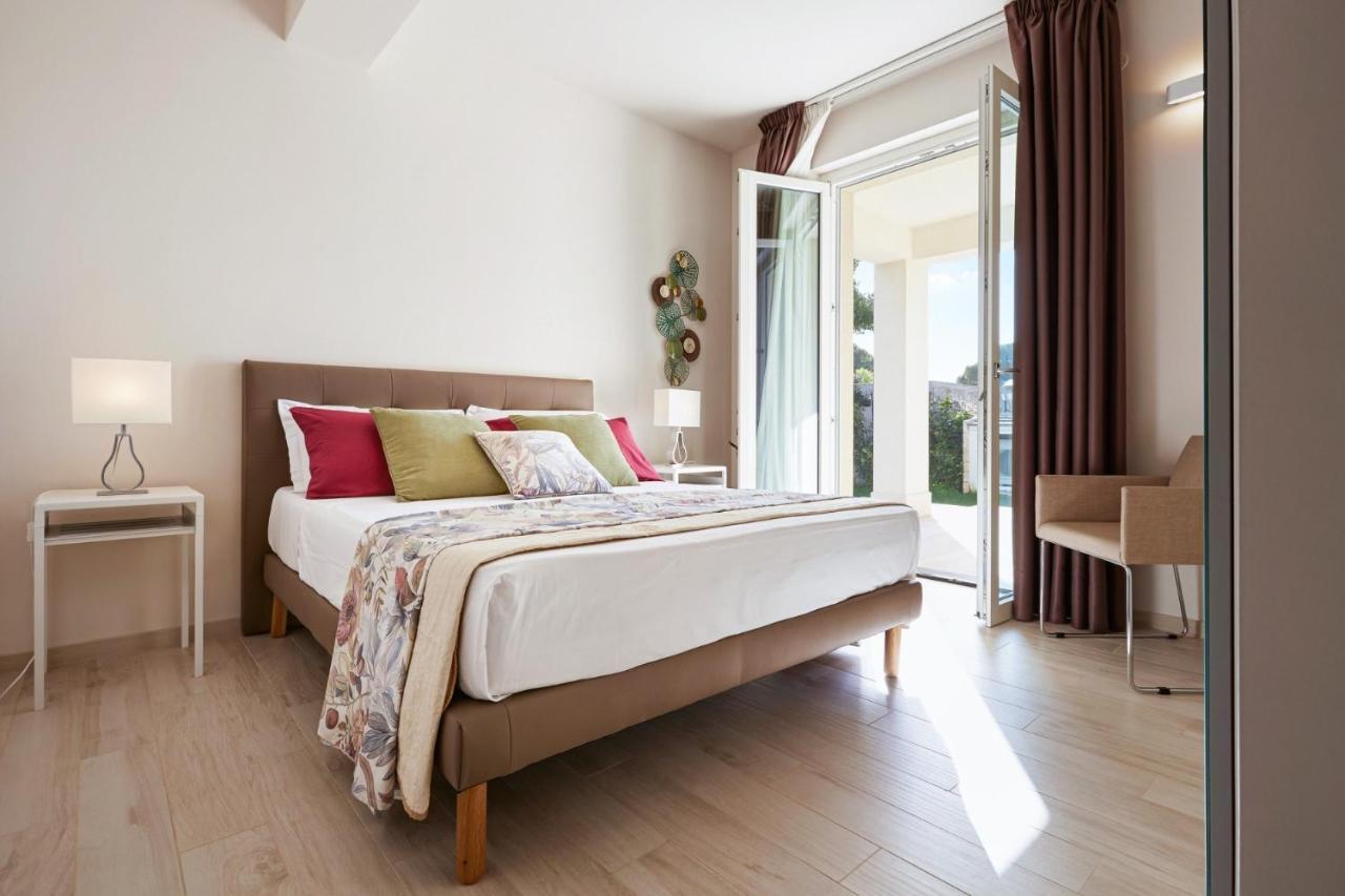 Villa Giame - Heated Pool, Beach At 350M Pozzallo Exterior foto